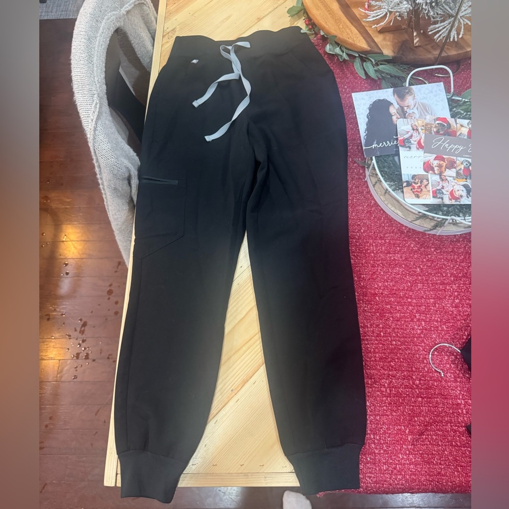 Figs Black Joggers with Gray Tie